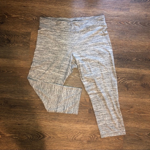 𝐆𝐑𝐄𝐘 𝐂𝐑𝐎𝐏𝐏𝐄𝐃 𝐋𝐄𝐆𝐆𝐈𝐍𝐆𝐒 - Picture 4 of 5